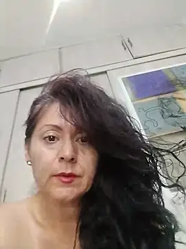 Snapshot of lunadicty chatting on May 16, 2026, 12:29 am lunadicty online show from May 16, 2026, 12:29 am