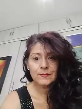 Snapshot of lunadicty chatting on May 17, 2026, 1:14 am lunadicty online show from May 17, 2026, 1:14 am
