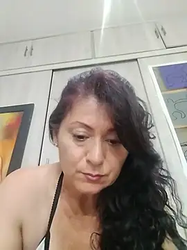 Snapshot of lunadicty chatting on May 21, 2026, 11:34 pm lunadicty online show from May 21, 2026, 11:34 pm