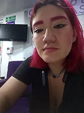 Snapshot of Cerecitaa02_ chatting on April 10, 2026, 11:31 pm Cerecitaa02 online show from April 10, 2026, 11:31 pm