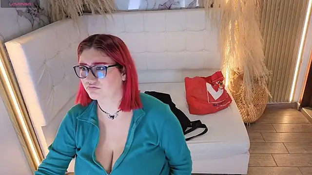 Snapshot of Cerecitaa02_ chatting on April 13, 2026, 11:43 pm Cerecitaa02 online show from April 13, 2026, 11:43 pm