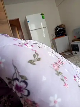 leona633 online show from November 19, 2025, 11:32 am