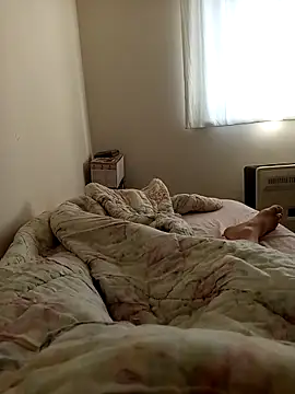 leona633 online show from December 18, 2025, 9:26 am