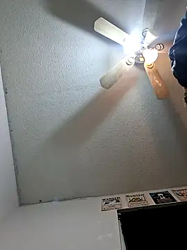 Snapshot of moasslicker chatting on November 26, 2025, 9:10 am moasslicker online show from November 26, 2025, 9:10 am