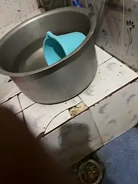 Snapshot of Hunkk28 chatting on March 1, 2026, 9:17 pm Hunkk28 online show from March 1, 2026, 9:17 pm