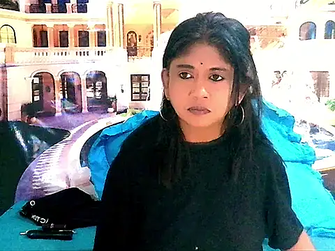 IndianPleasurez1 online show from December 18, 2025, 4:18 am