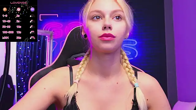 AlessiaCroft online show from March 25, 2026, 5:02 am