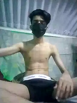 HannanKhan25 online show from September 24, 2025, 7:39 pm