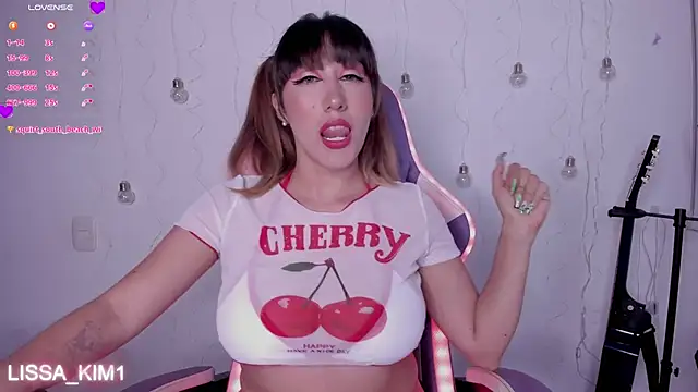 Lissa Kim1 online show from November 8, 2025, 10:26 am