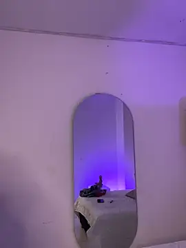 Kariina  69 online show from April 10, 2026, 11:09 pm