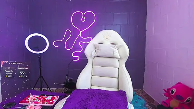 Snapshot of Baby__Otaku chatting on September 18, 2025, 5:26 pm Baby Otaku online show from September 18, 2025, 5:26 pm