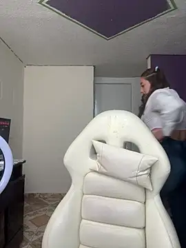 Snapshot of Baby__Otaku chatting on October 4, 2025, 7:56 pm Baby Otaku online show from October 4, 2025, 7:56 pm