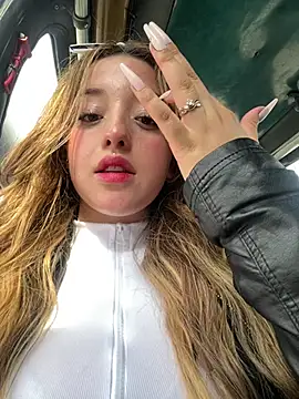 Baby  Otaku online show from February 4, 2026, 8:47 pm