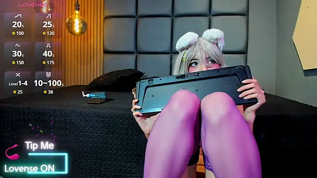 Snapshot of ALISSON_VEGA chatting on September 29, 2025, 7:13 am ALISSON VEGA online show from September 29, 2025, 7:13 am