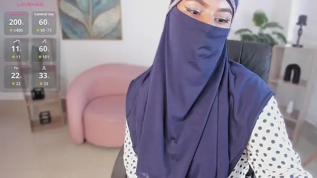 kylie soraya online show from October 12, 2025, 5:01 pm