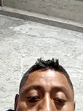 Snapshot of luuiss12 chatting on September 21, 2025, 12:56 am luuiss12 online show from September 21, 2025, 12:56 am