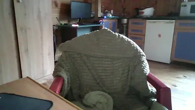 Snapshot of Little_shygirl chatting on September 24, 2025, 4:05 am Little shygirl online show from September 24, 2025, 4:05 am