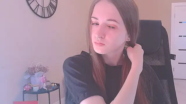 KateKayer online show from September 23, 2025, 8:17 am