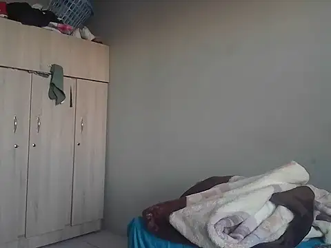 Snapshot of mydickbedarkandthick chatting on February 25, 2026, 4:22 am mydickbedarkandthick online show from February 25, 2026, 4:22 am