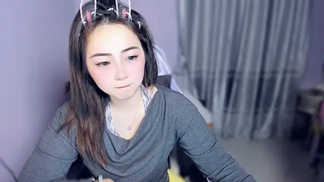 yuki3366 online show from November 17, 2025, 1:17 pm