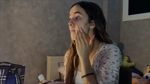 Snapshot of CupSizeGirl chatting on February 7, 2026, 10:19 am CupSizeGirl online show from February 7, 2026, 10:19 am