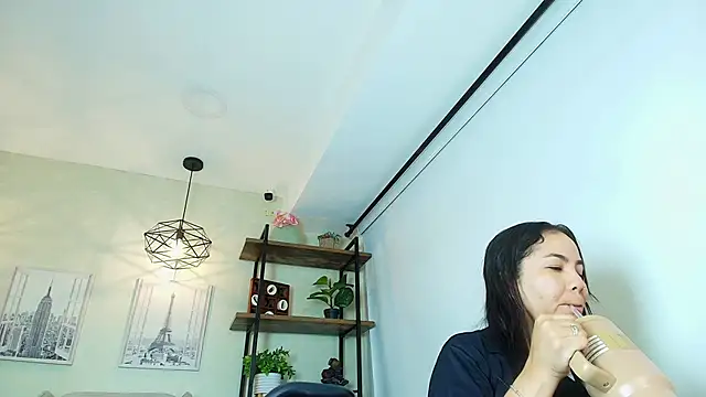  Victoria Collins online show from February 19, 2026, 10:33 am