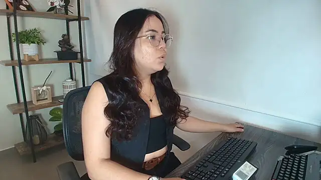  Victoria Collins online show from March 28, 2026, 11:43 am