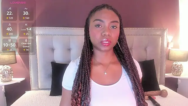 Shanyqueen online show from December 3, 2025, 1:46 am