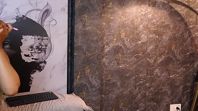 Snapshot of Susan_wall chatting on February 13, 2026, 12:45 pm Susan wall online show from February 13, 2026, 12:45 pm