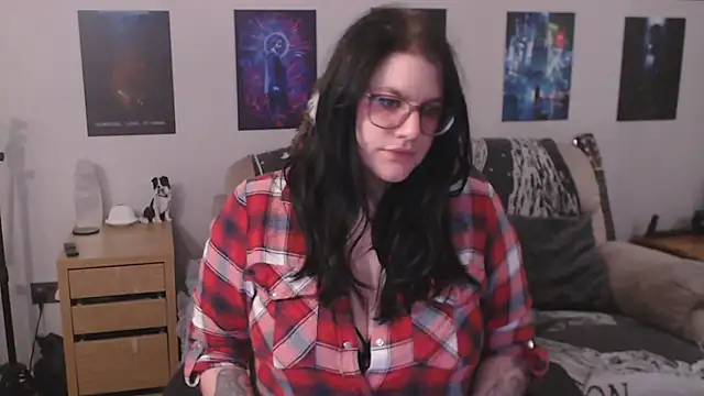 GothSuccubusBabe online show from November 12, 2025, 5:02 pm