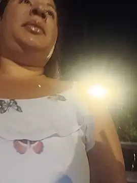 hotCOUPLEPETRA online show from June 15, 2026, 12:46 am