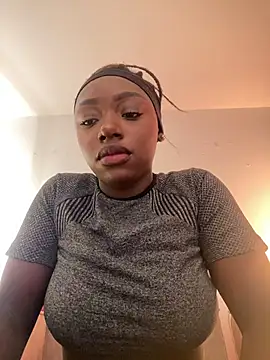 alissradiante1 online show from March 17, 2026, 2:49 am