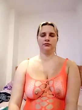 JessicaItalia online show from November 14, 2025, 10:03 am