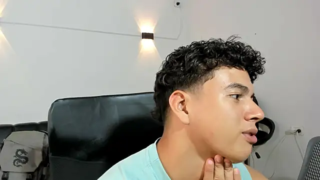 Santy Stump online show from March 29, 2026, 9:26 pm