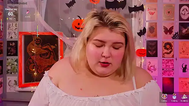 Snapshot of Ellabigbaby chatting on October 31, 2025, 1:23 pm Ellabigbaby online show from October 31, 2025, 1:23 pm