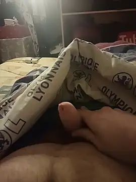 Snapshot of matlecoq2 chatting on December 22, 2025, 7:11 pm matlecoq2 online show from December 22, 2025, 7:11 pm