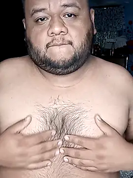 Osogaypardo online show from September 17, 2025, 10:44 pm