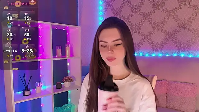 HolyMiax online show from February 8, 2026, 3:43 am