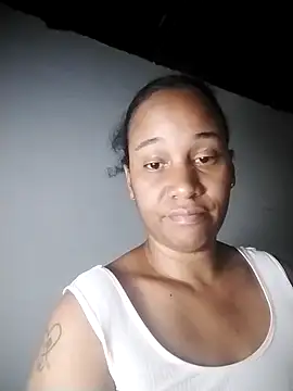 Snapshot of EbonyHorrny chatting on February 1, 2026, 5:28 am EbonyHorrny online show from February 1, 2026, 5:28 am