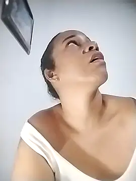 Snapshot of EbonyHorrny chatting on February 7, 2026, 3:10 am EbonyHorrny online show from February 7, 2026, 3:10 am