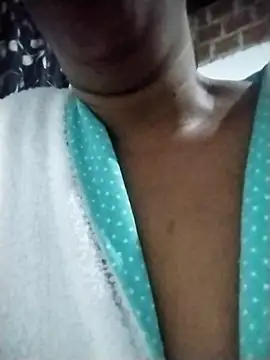 Snapshot of EbonyHorrny chatting on February 19, 2026, 12:28 am EbonyHorrny online show from February 19, 2026, 12:28 am