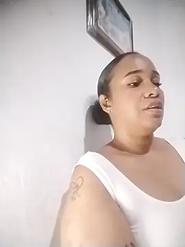 Snapshot of EbonyHorrny chatting on February 22, 2026, 4:02 am EbonyHorrny online show from February 22, 2026, 4:02 am