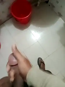 Snapshot of zim200 chatting on November 29, 2025, 12:35 am zim200 online show from November 29, 2025, 12:35 am