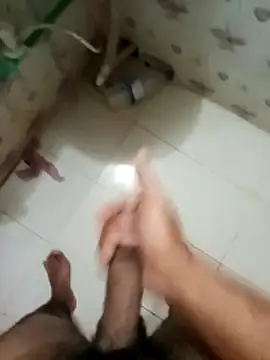 Snapshot of zim200 chatting on March 27, 2026, 5:23 pm zim200 online show from March 27, 2026, 5:23 pm