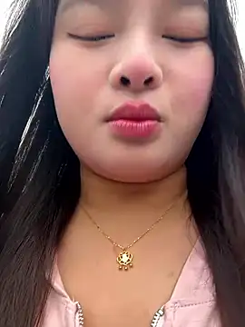 chenyu0308 online show from September 23, 2025, 6:27 am