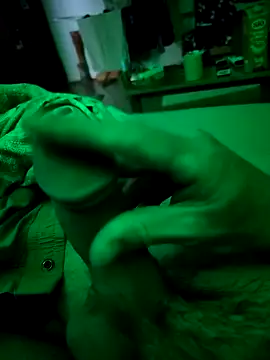 Snapshot of MrThomas31 chatting on March 27, 2026, 1:11 pm MrThomas31 online show from March 27, 2026, 1:11 pm