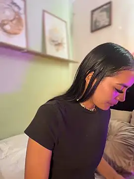 im-isabella online show from March 11, 2026, 9:54 pm