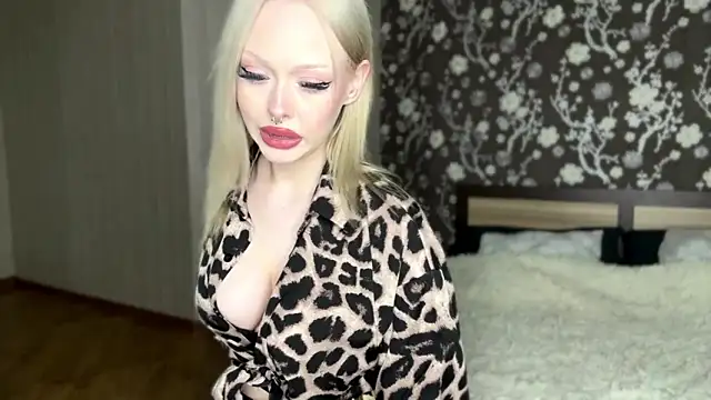 demilodge online show from December 21, 2025, 1:40 pm