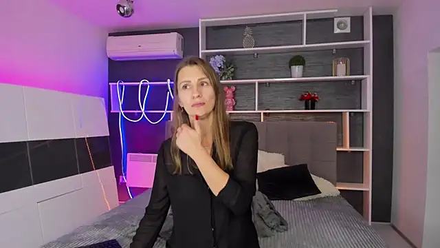 ChristyBrook online show from October 30, 2025, 9:15 pm