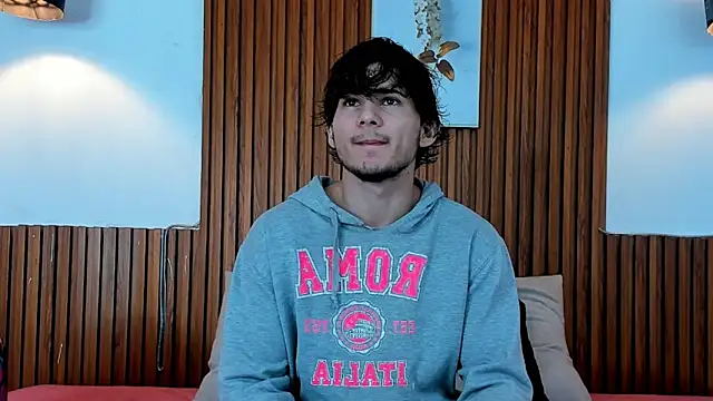 Snapshot of Jhossua_ chatting on September 13, 2025, 11:32 am Jhossua  online show from September 13, 2025, 11:32 am